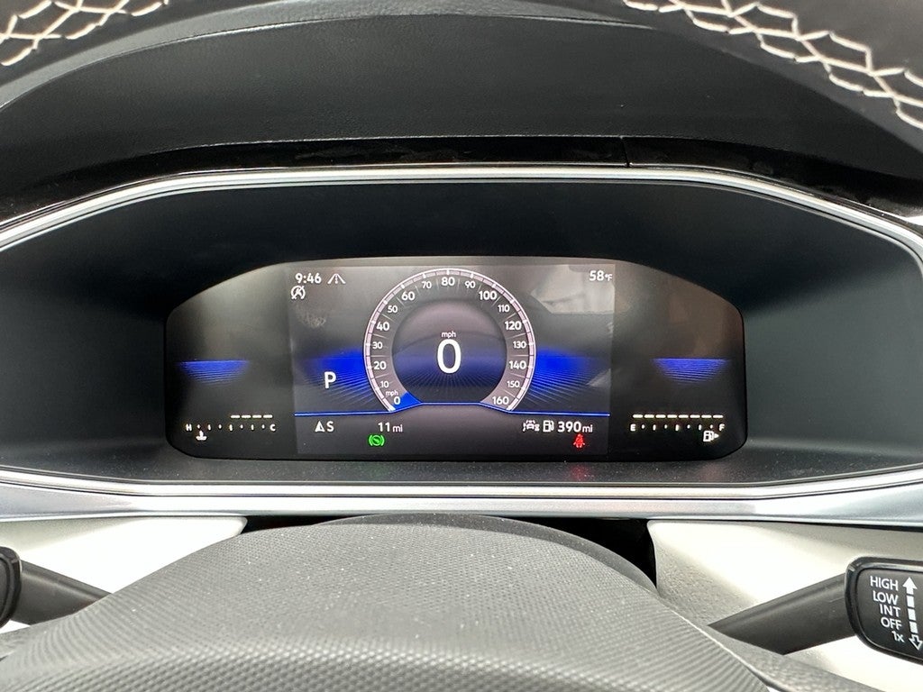 2025 Volkswagen Taos SE 4MOTION