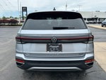 2025 Volkswagen Taos SE 4MOTION