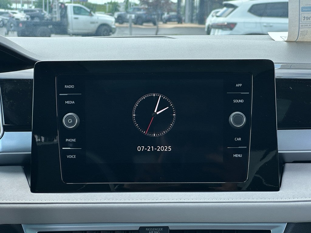 2025 Volkswagen Taos SE 4MOTION