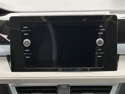 2025 Volkswagen Taos SE 4MOTION