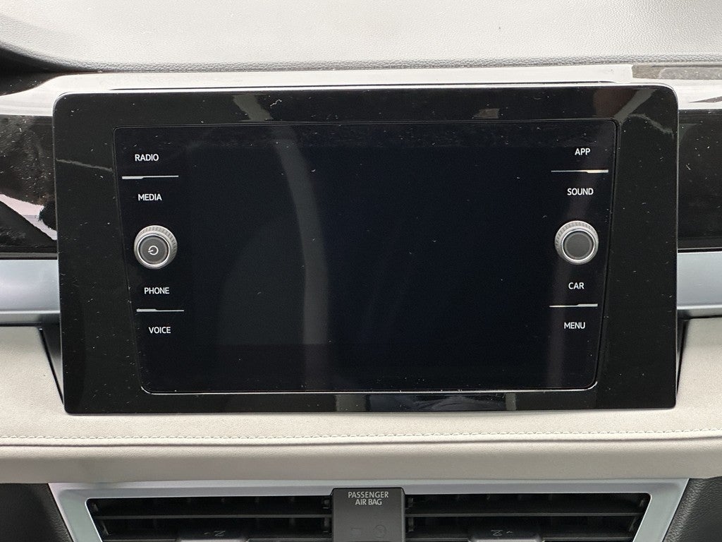 2025 Volkswagen Taos SE 4MOTION