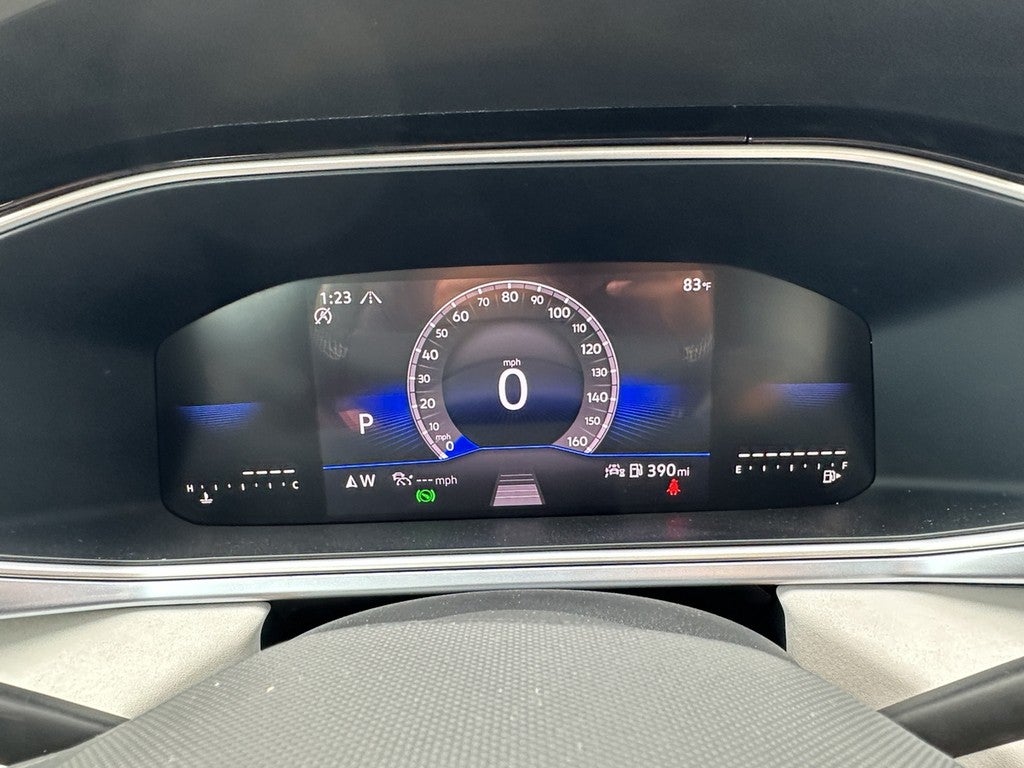 2025 Volkswagen Taos SE 4MOTION