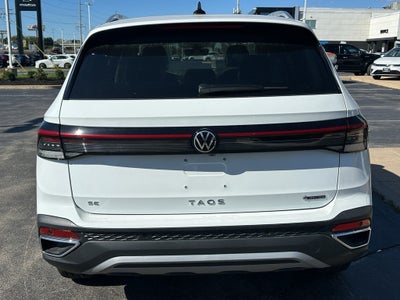 2025 Volkswagen Taos SE 4MOTION