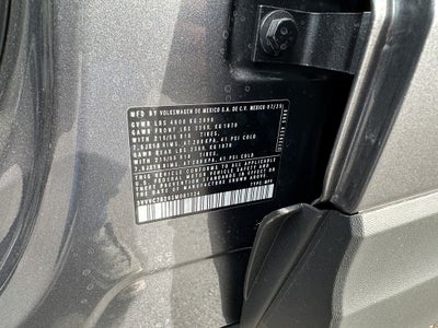 2025 Volkswagen Taos SE 4MOTION