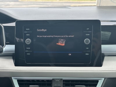 2025 Volkswagen Taos SE 4MOTION