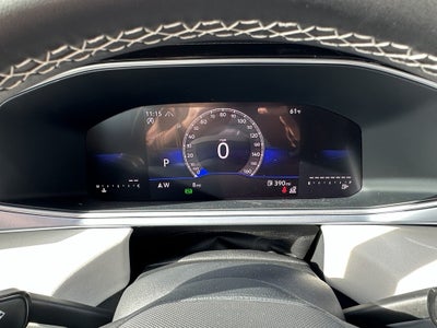 2025 Volkswagen Taos SE 4MOTION