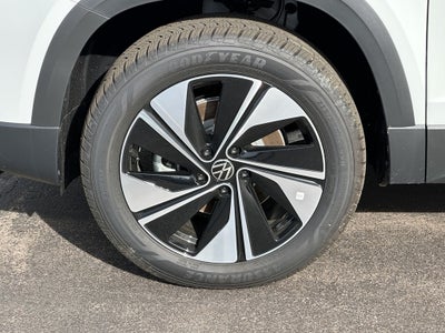 2025 Volkswagen Taos SE 4MOTION