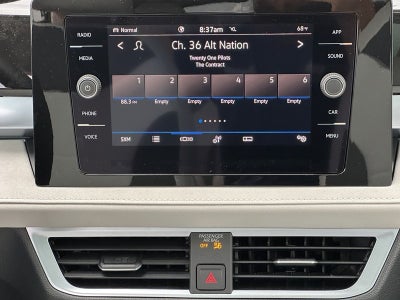 2025 Volkswagen Taos SE 4MOTION