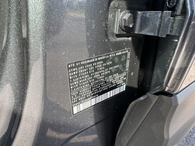 2025 Volkswagen Taos SE 4MOTION