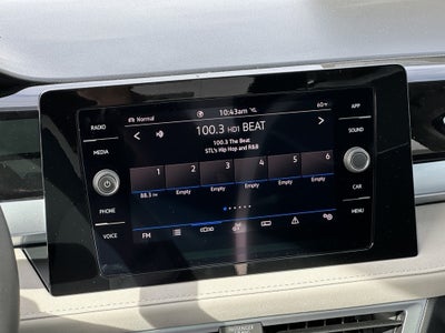 2025 Volkswagen Taos SE 4MOTION