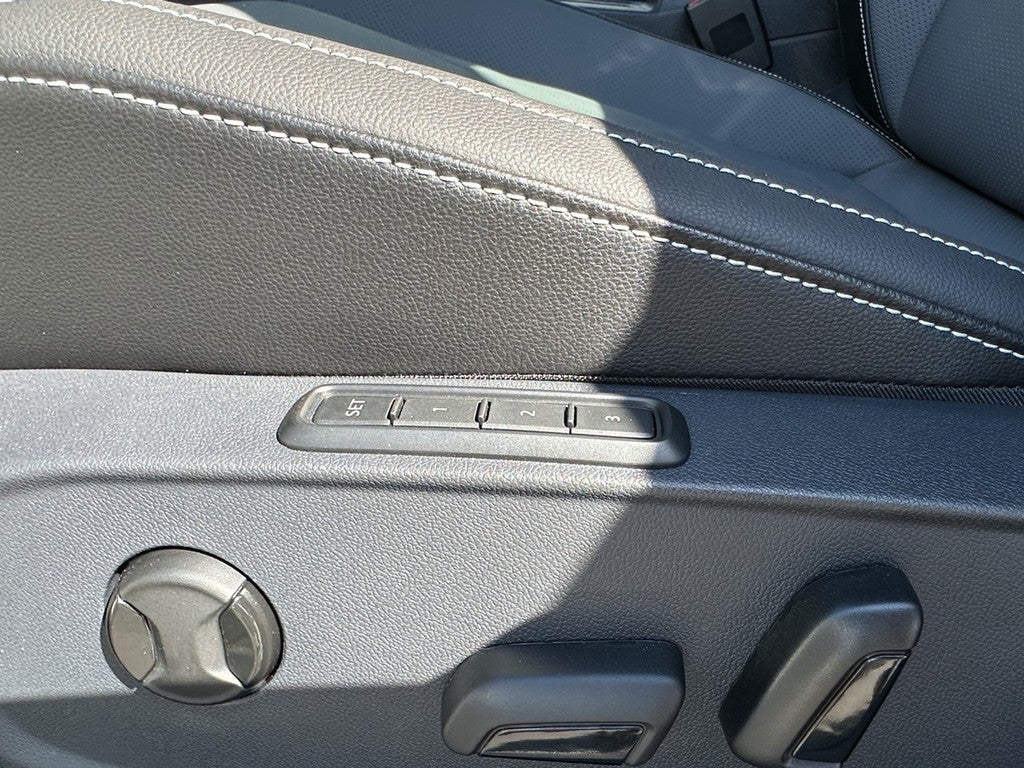 2026 Volkswagen Jetta SEL Auto