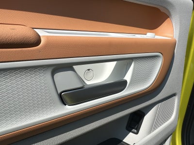 2025 Volkswagen ID. Buzz Pro S Plus 4MOTION w/Two-Tone