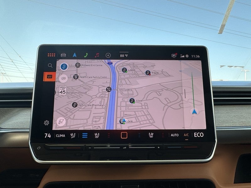 2025 Volkswagen ID. Buzz Pro S Plus 4MOTION w/Two-Tone