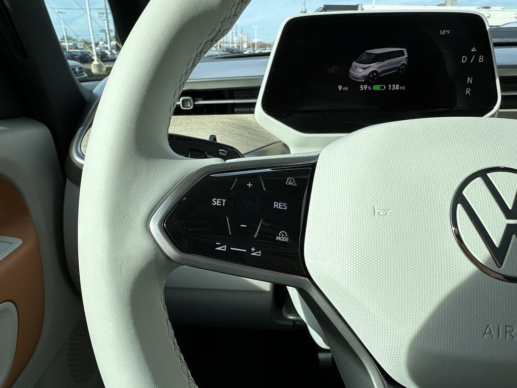 2025 Volkswagen ID. Buzz Pro S Plus 4MOTION w/Two-Tone