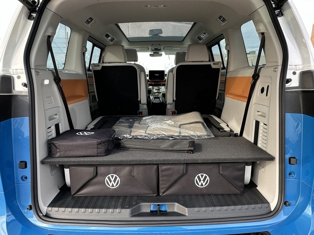 2025 Volkswagen ID. Buzz Pro S Plus 4MOTION w/Two-Tone