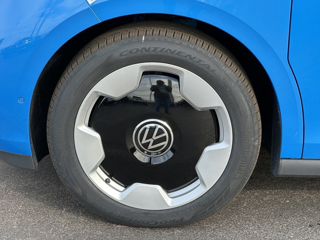 2025 Volkswagen ID. Buzz Pro S Plus 4MOTION w/Two-Tone