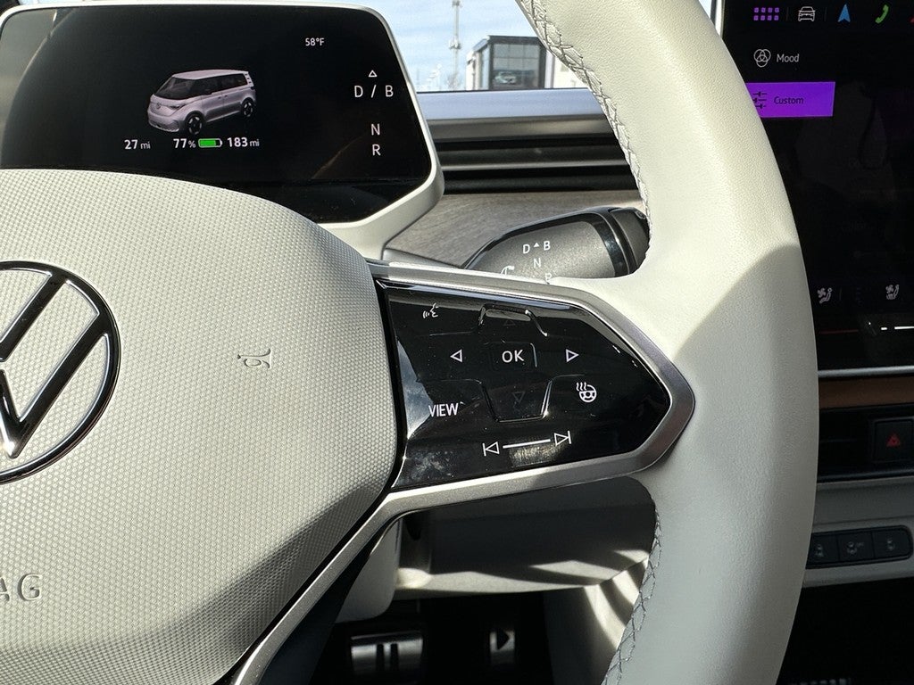 2025 Volkswagen ID. Buzz Pro S Plus 4MOTION w/Two-Tone