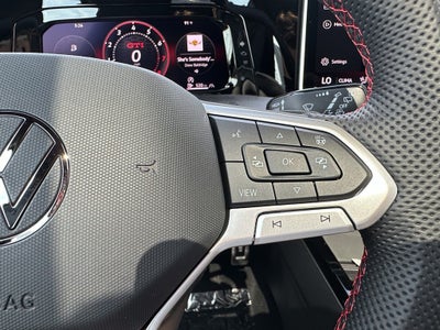 2025 Volkswagen Golf GTI 2.0T SE DSG