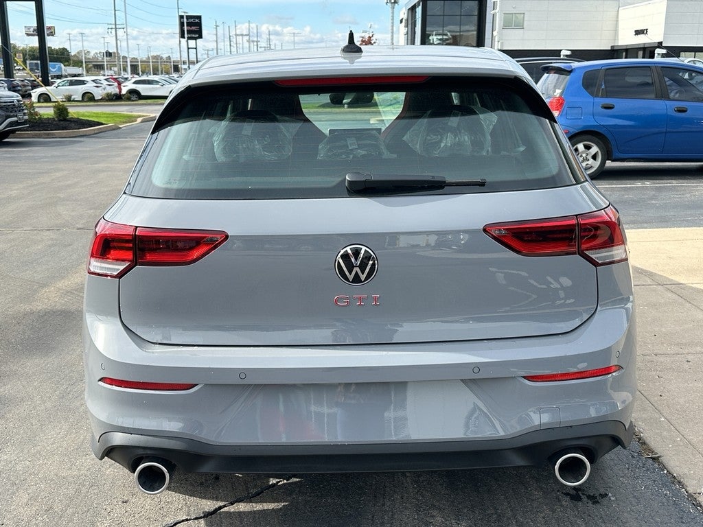 2025 Volkswagen Golf GTI 2.0T SE DSG