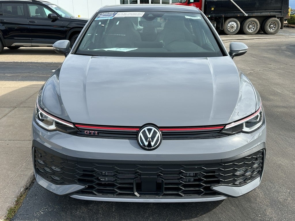 2025 Volkswagen Golf GTI 2.0T SE DSG