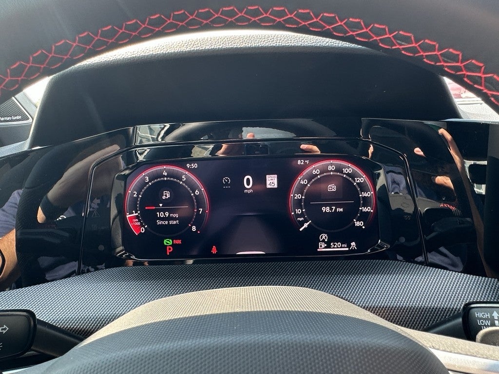 2025 Volkswagen Golf GTI 2.0T SE DSG