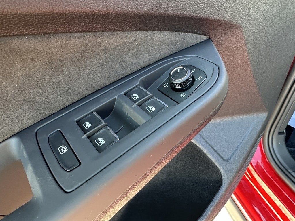 2026 Volkswagen Golf GTI 2.0T SE DSG