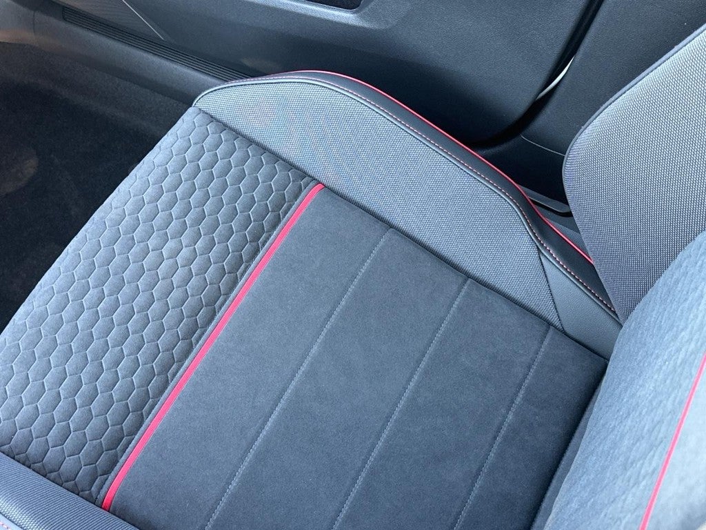 2026 Volkswagen Golf GTI 2.0T SE DSG
