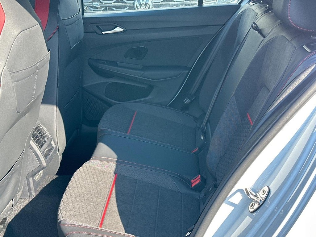 2026 Volkswagen Golf GTI 2.0T SE DSG