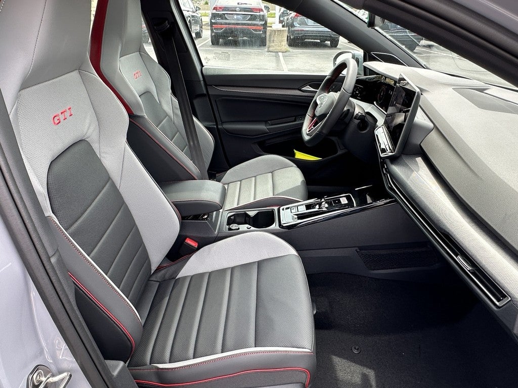2025 Volkswagen Golf GTI 2.0T Autobahn DSG