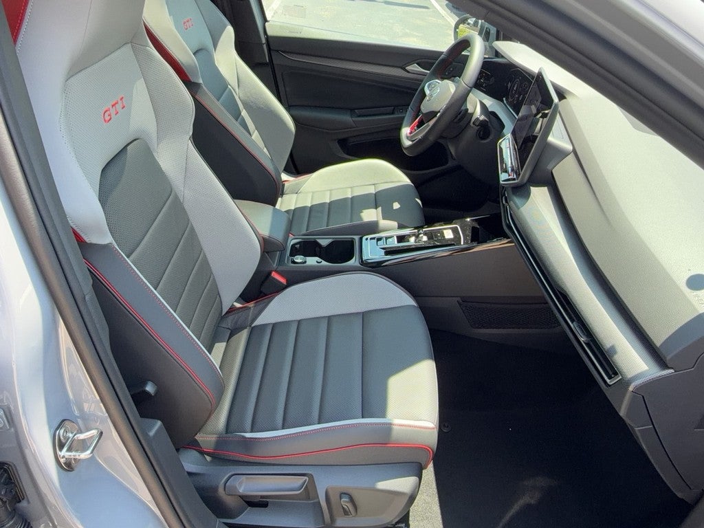 2026 Volkswagen Golf GTI 2.0T Autobahn DSG