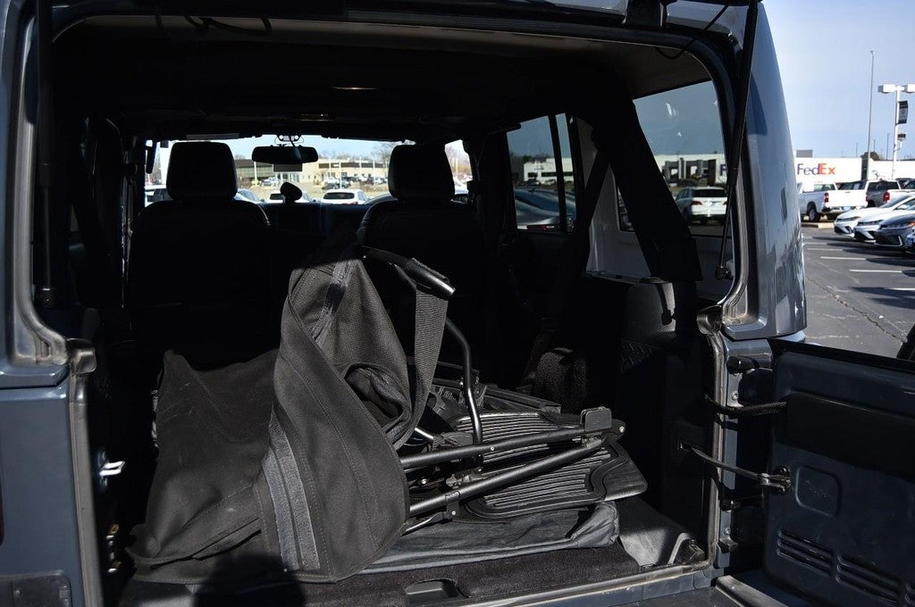 2016 Jeep Wrangler Unlimited 4WD 4dr Sahara