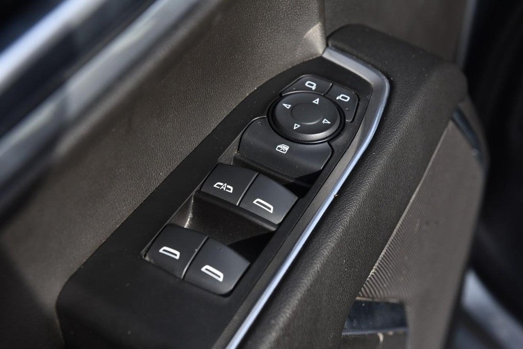 2025 Chevrolet Silverado 1500 4WD Crew Cab 147" LT w/1LT