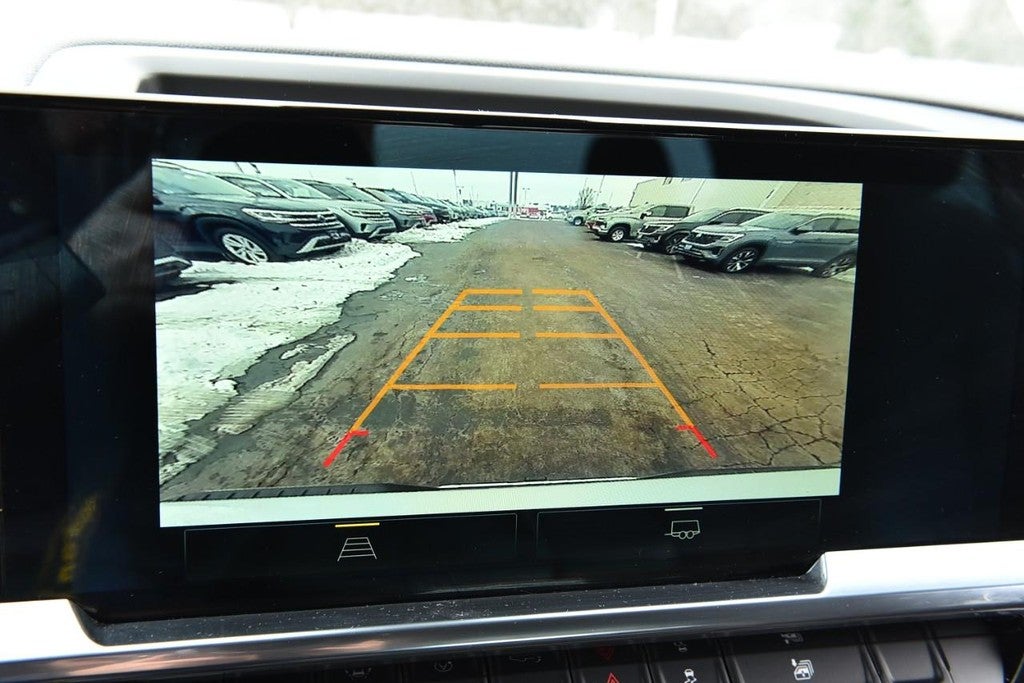 2025 Chevrolet Silverado 1500 4WD Crew Cab 147" LT w/1LT