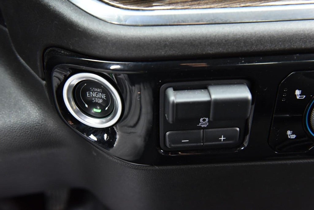 2025 Chevrolet Silverado 1500 4WD Crew Cab 147" LT w/1LT