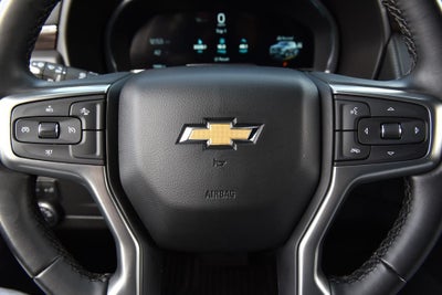 2024 Chevrolet Suburban 4WD 4dr LT