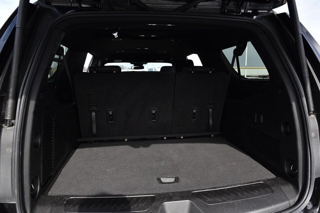 2024 Chevrolet Suburban 4WD 4dr LT