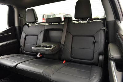 2025 GMC Sierra 1500 4WD Crew Cab 147" SLT