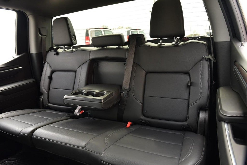 2025 GMC Sierra 1500 4WD Crew Cab 147" SLT