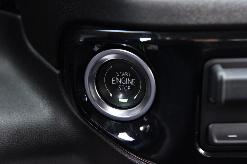 2025 GMC Sierra 1500 4WD Crew Cab 147" SLT