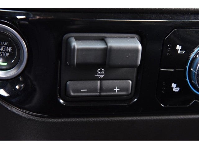 2025 GMC Sierra 1500 4WD Crew Cab 147" SLT