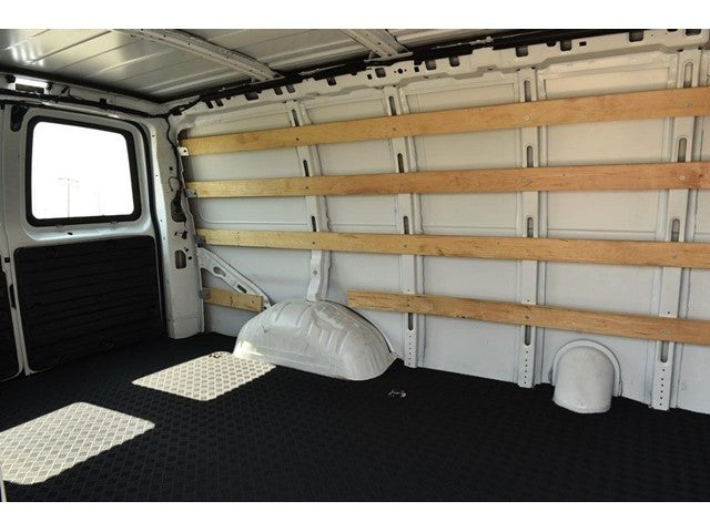 2024 GMC Savana Cargo Van RWD 2500 135"