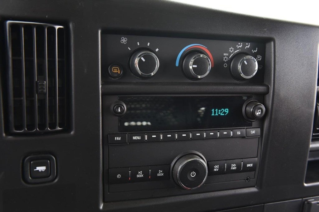 2024 GMC Savana Cargo Van RWD 2500 135"