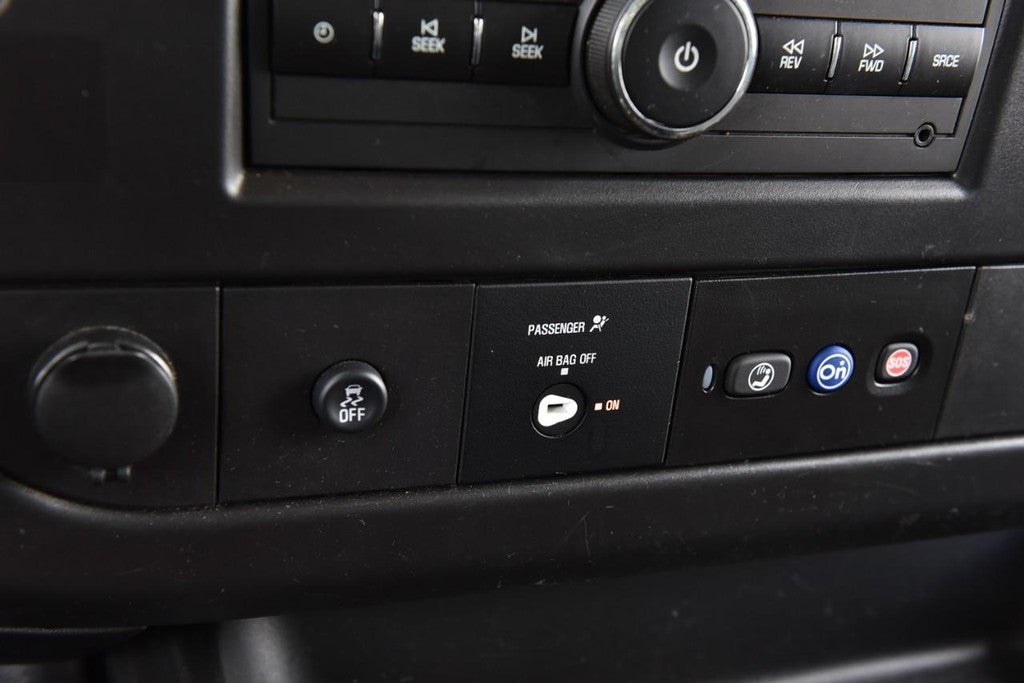 2024 GMC Savana Cargo Van RWD 2500 135"