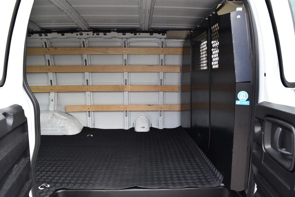 2024 GMC Savana Cargo Van RWD 2500 135"