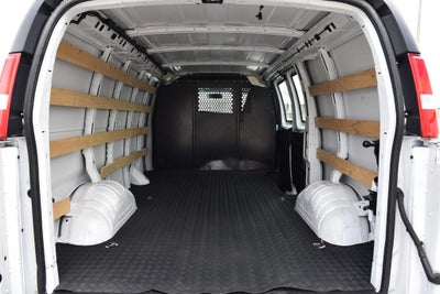 2024 GMC Savana Cargo Van RWD 2500 135"