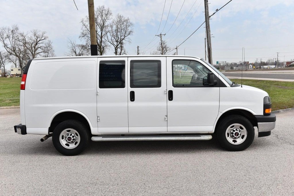 2024 GMC Savana Cargo Van RWD 2500 135"