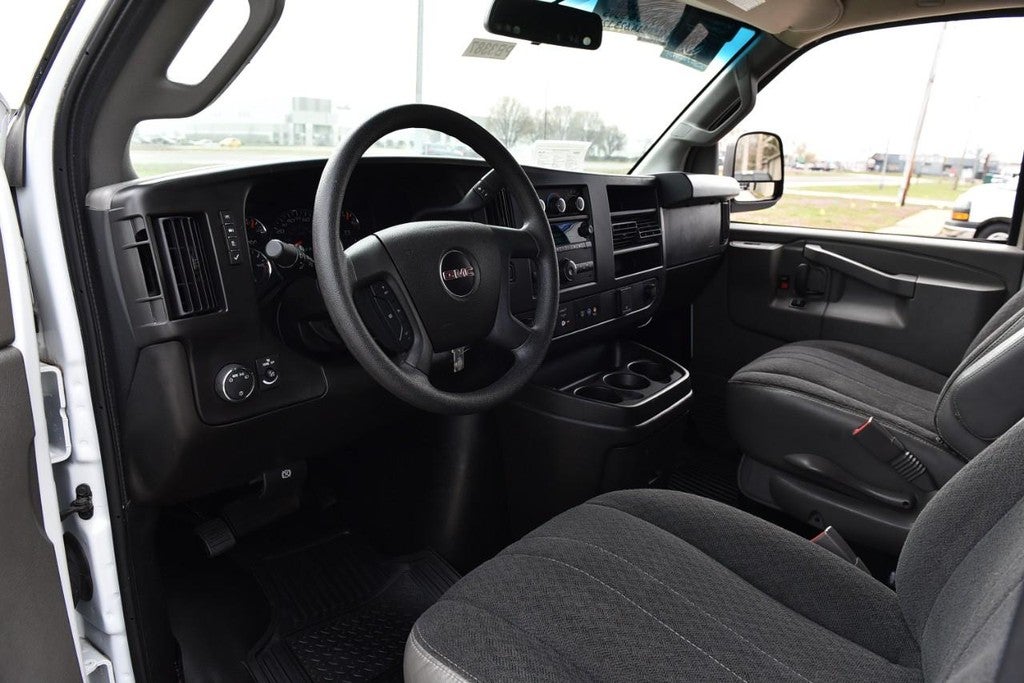 2024 GMC Savana Cargo Van RWD 2500 135"