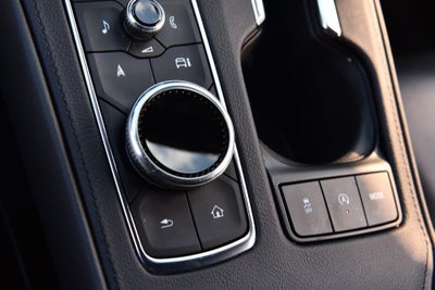 2025 Cadillac XT4 FWD 4dr Premium Luxury