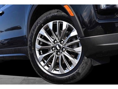 2025 Cadillac XT4 FWD 4dr Premium Luxury