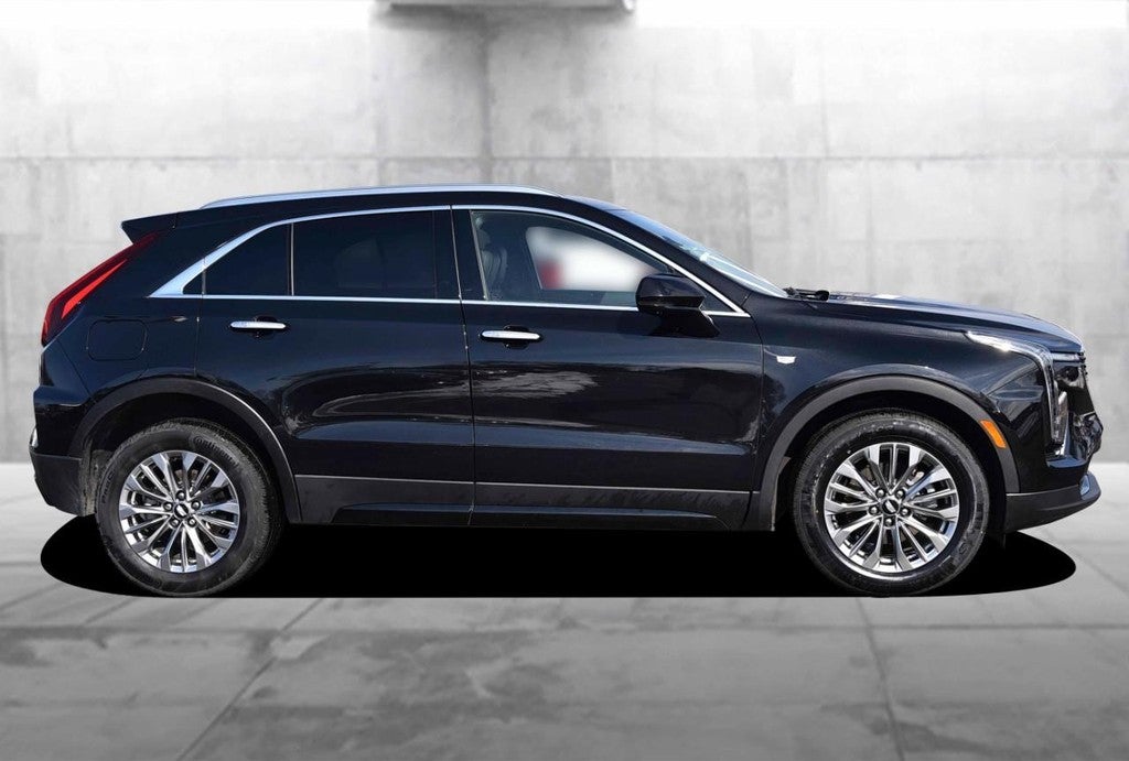 2025 Cadillac XT4 FWD 4dr Premium Luxury